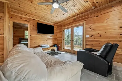 10 Pontook Estates Dummer NH 03588