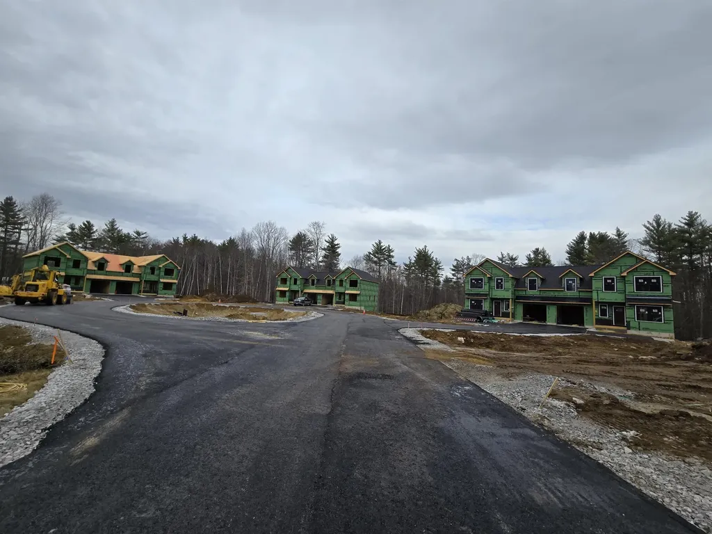 669 High Street Candia NH 03034