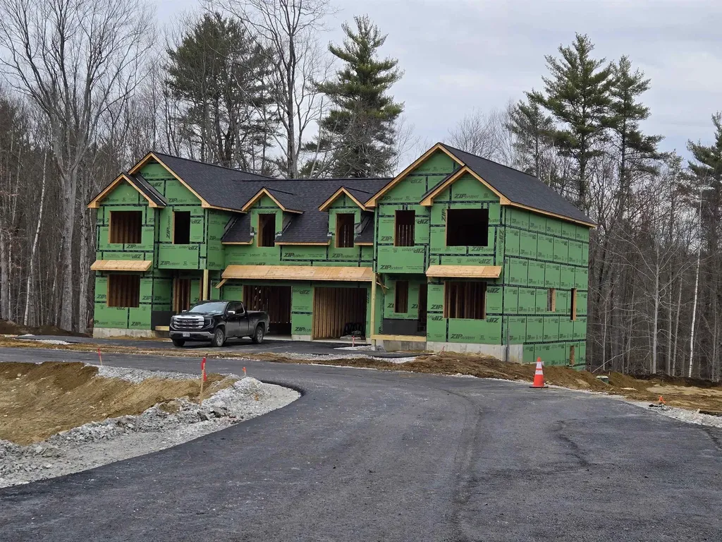 669 High Street Candia NH 03034