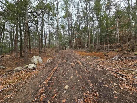 669 High Street Candia NH 03034