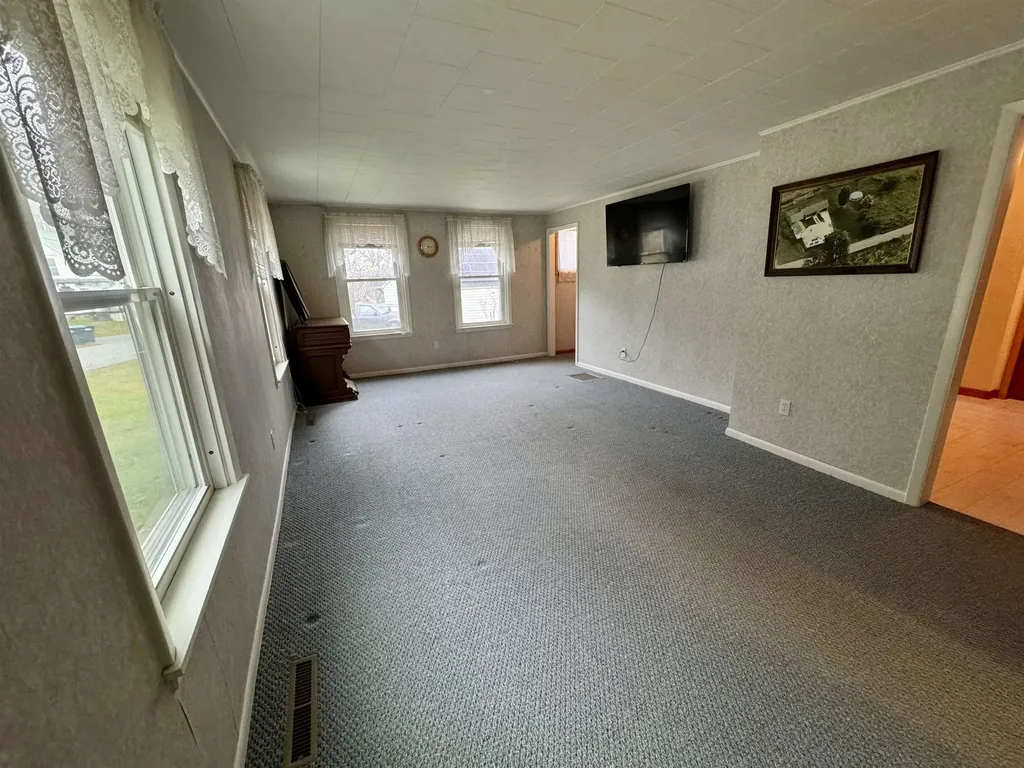 173 Pleasant Street Williamstown VT 05679