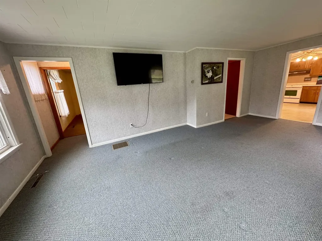 173 Pleasant Street Williamstown VT 05679