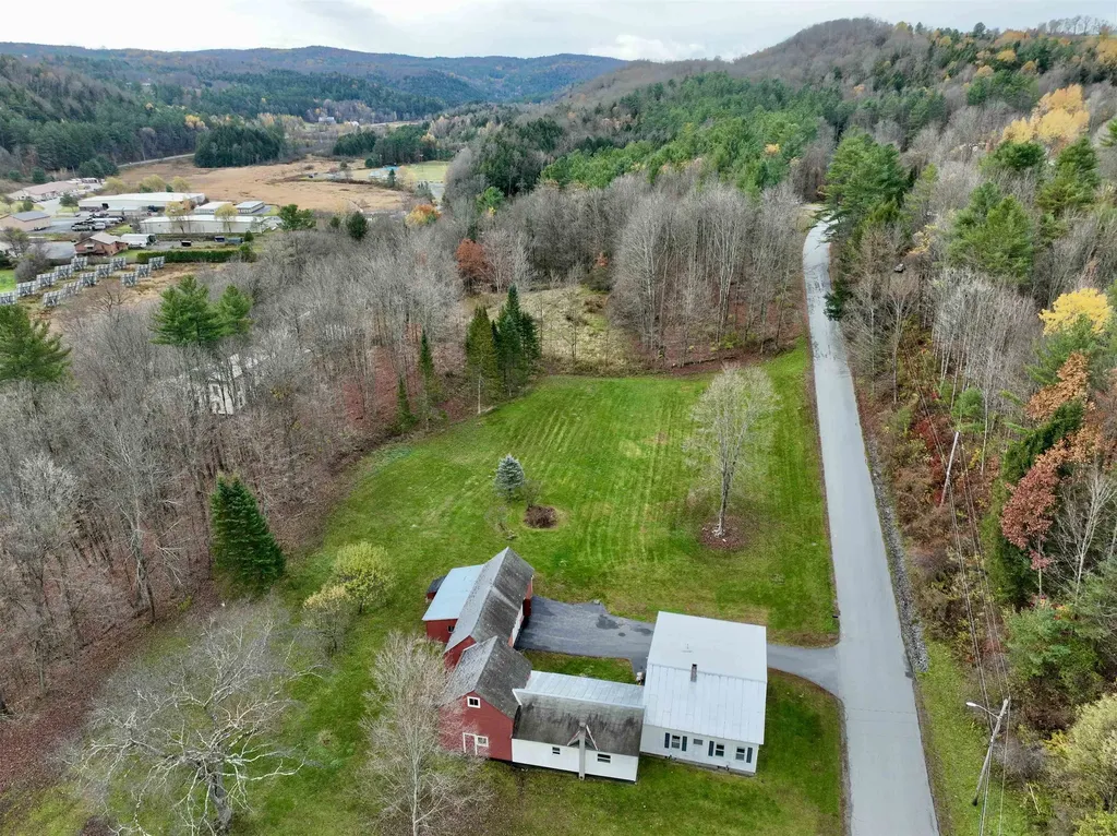 173 Pleasant Street Williamstown VT 05679