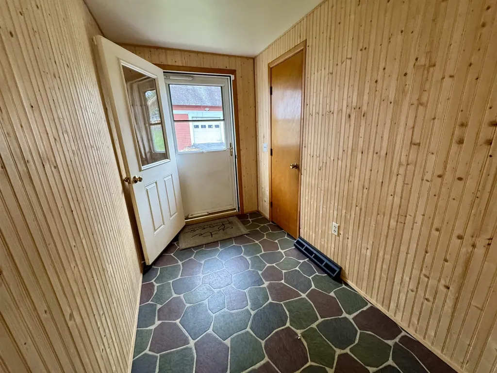 173 Pleasant Street Williamstown VT 05679