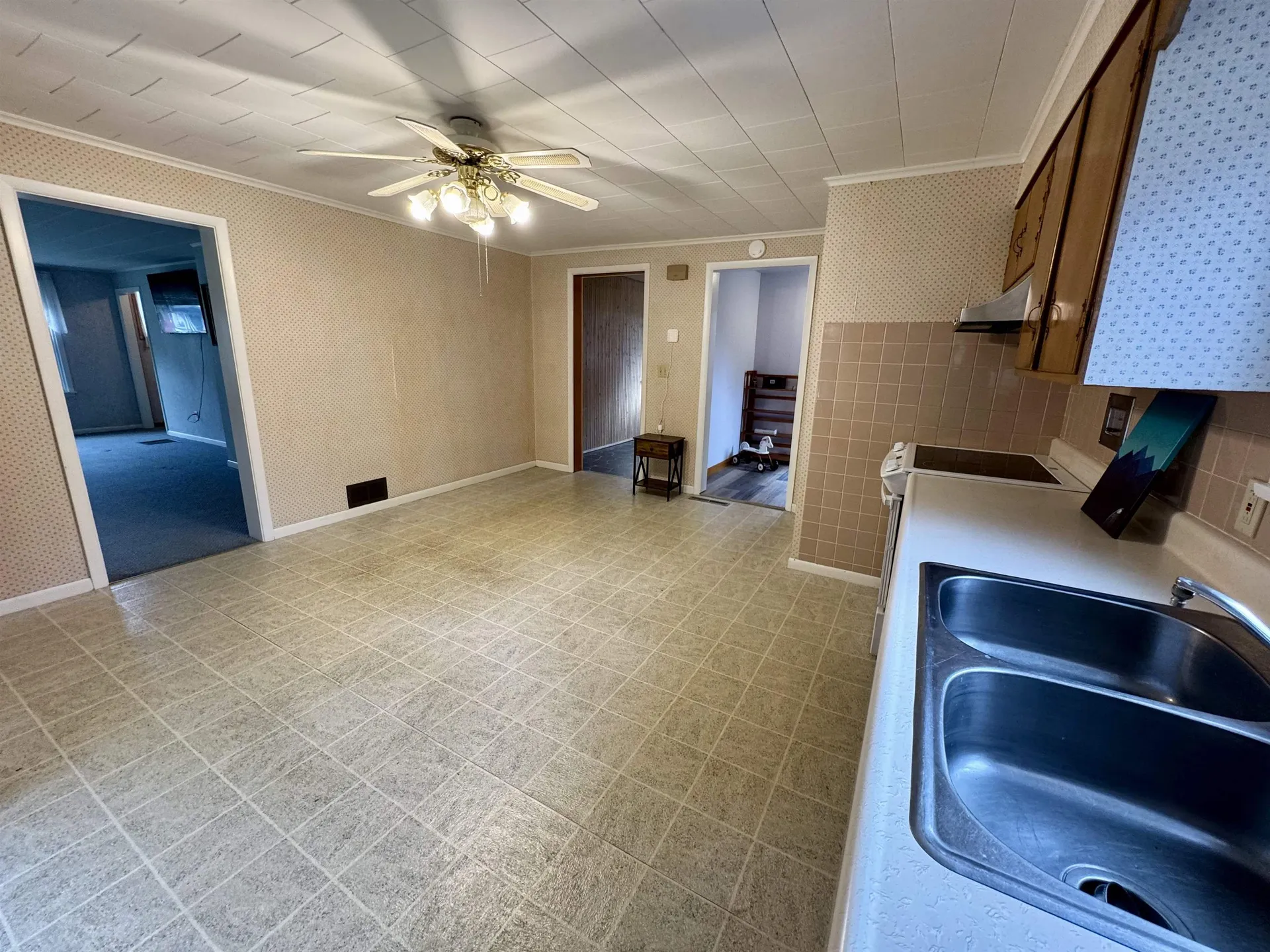 173 Pleasant Street Williamstown VT 05679