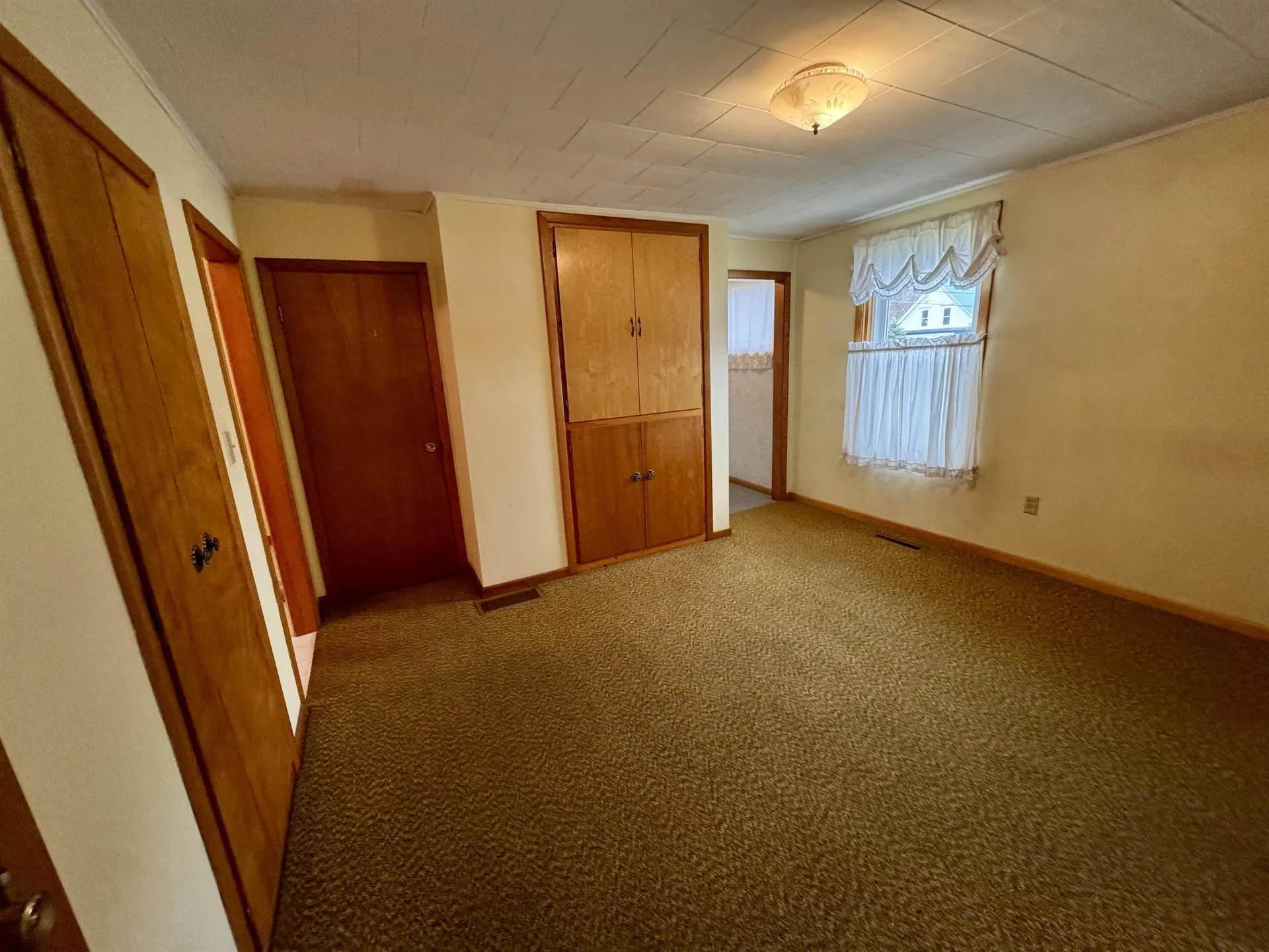 173 Pleasant Street Williamstown VT 05679