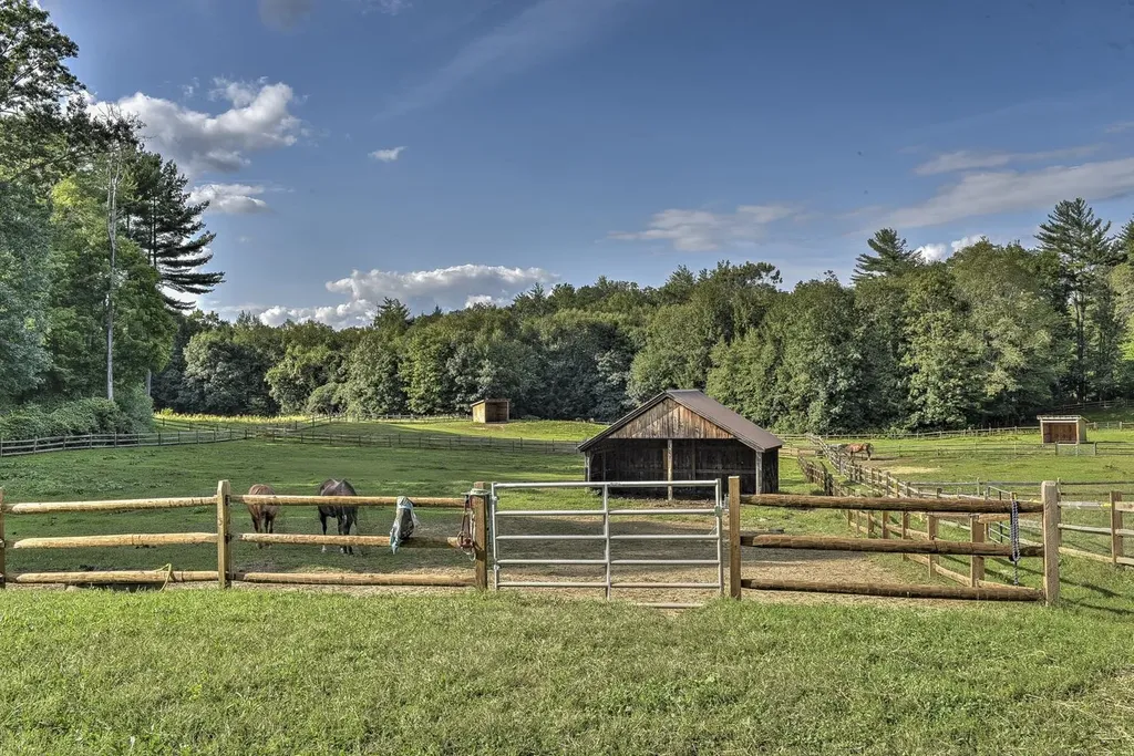 1123 River Road Westmoreland NH 03467