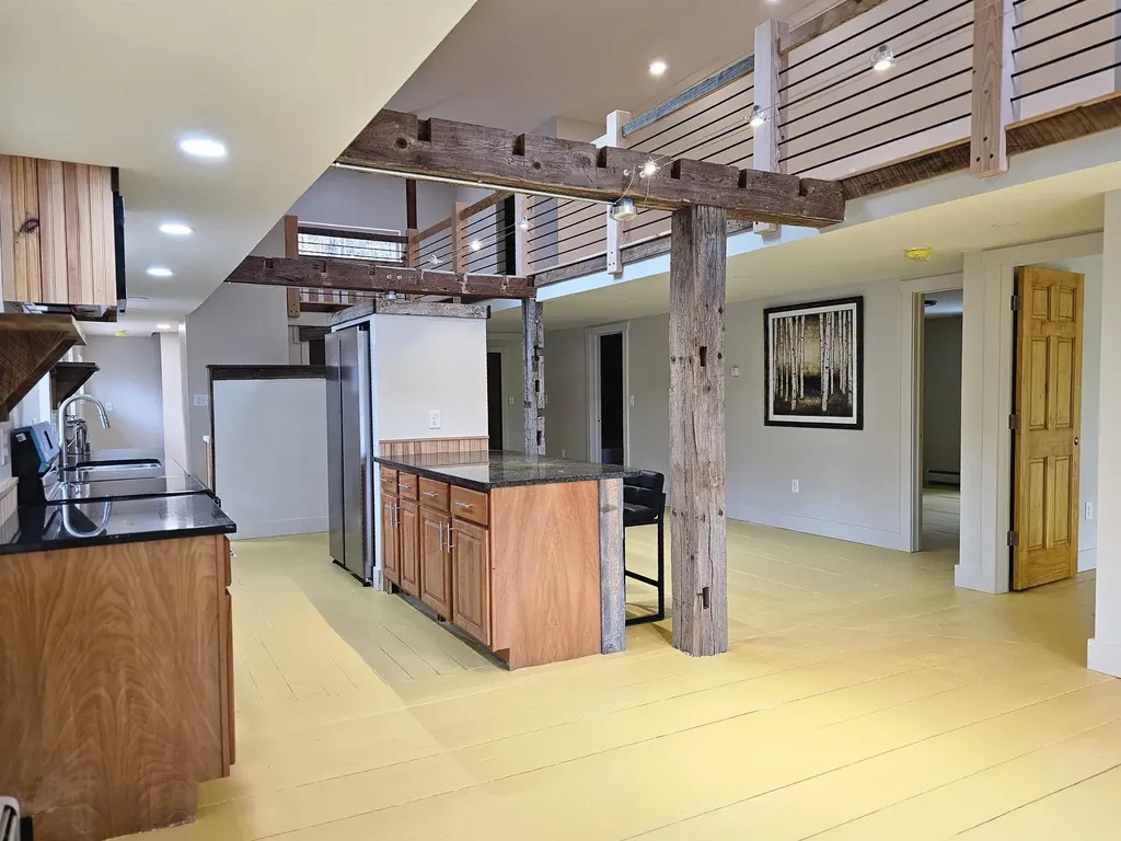 18 Pine Street Peterborough NH 03458