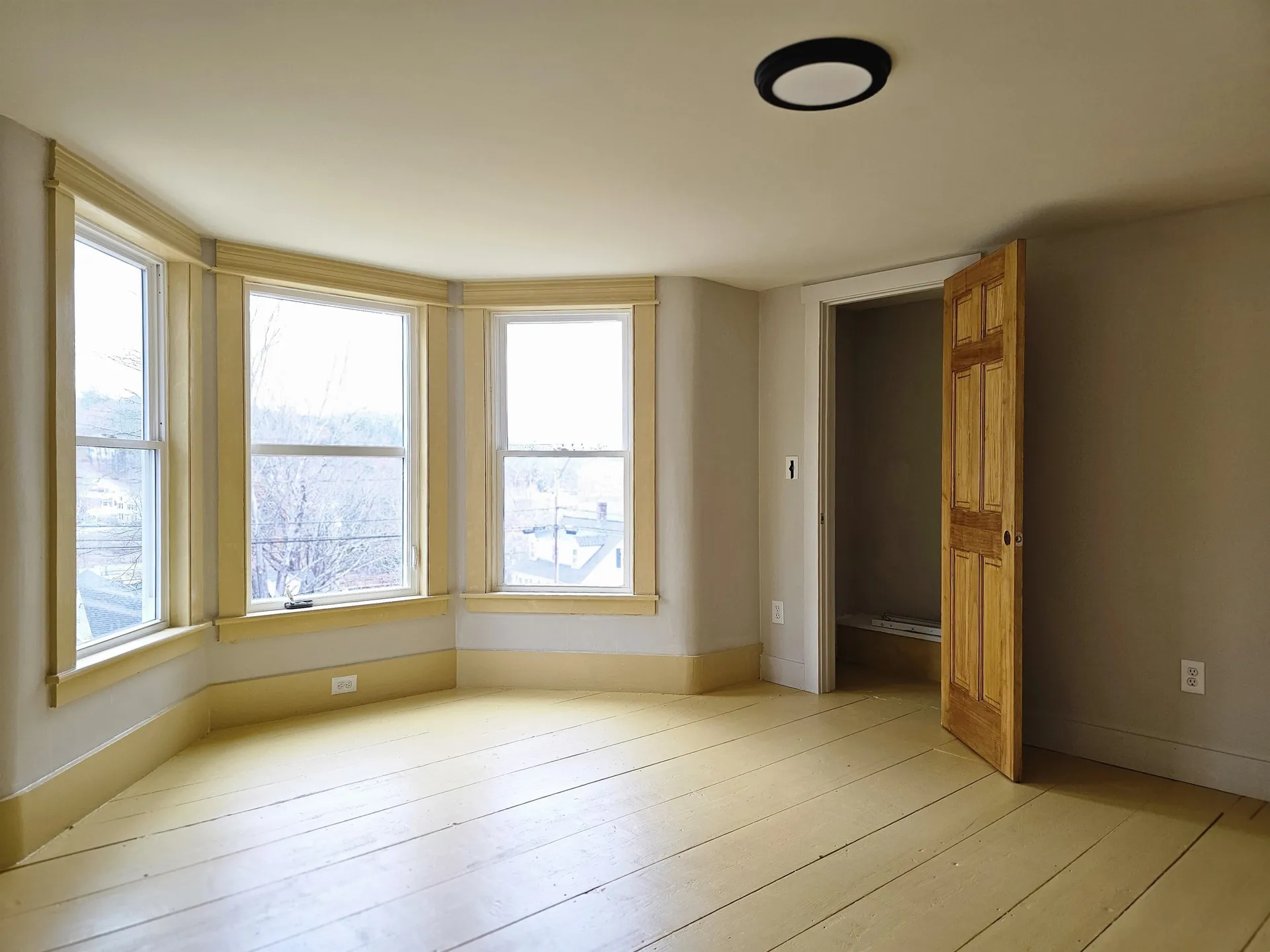 18 Pine Street Peterborough NH 03458