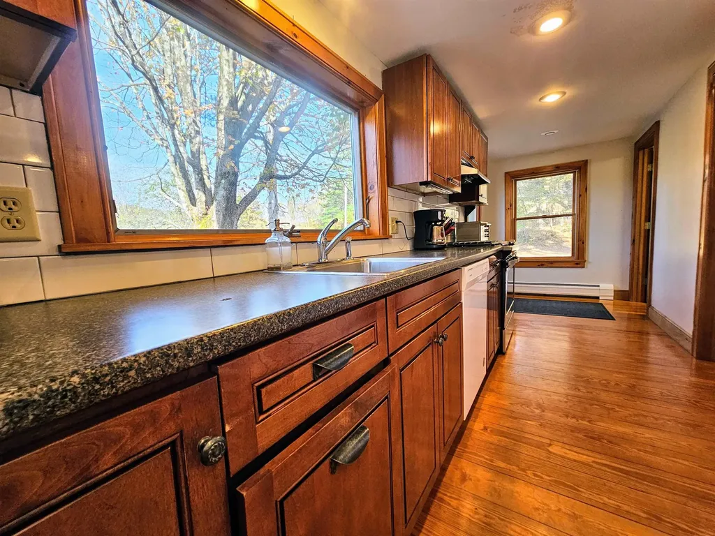 87 Grinka Farm Drive Readsboro VT 05350