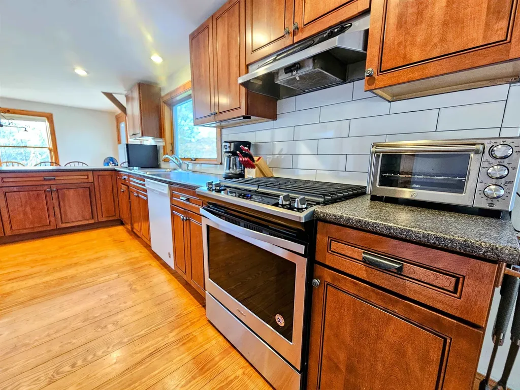 87 Grinka Farm Drive Readsboro VT 05350