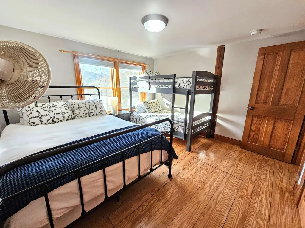 87 Grinka Farm Drive Readsboro VT 05350