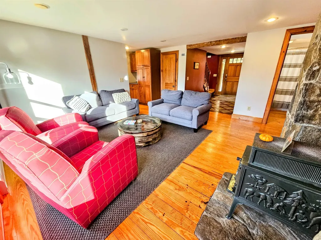 87 Grinka Farm Drive Readsboro VT 05350