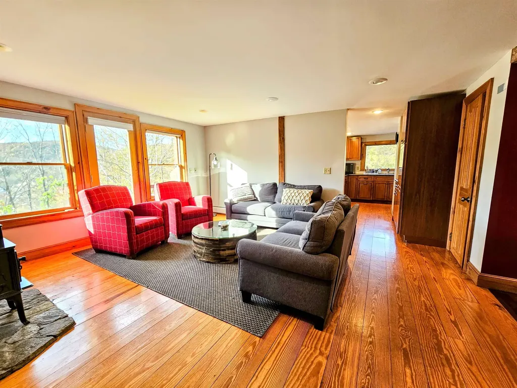 87 Grinka Farm Drive Readsboro VT 05350