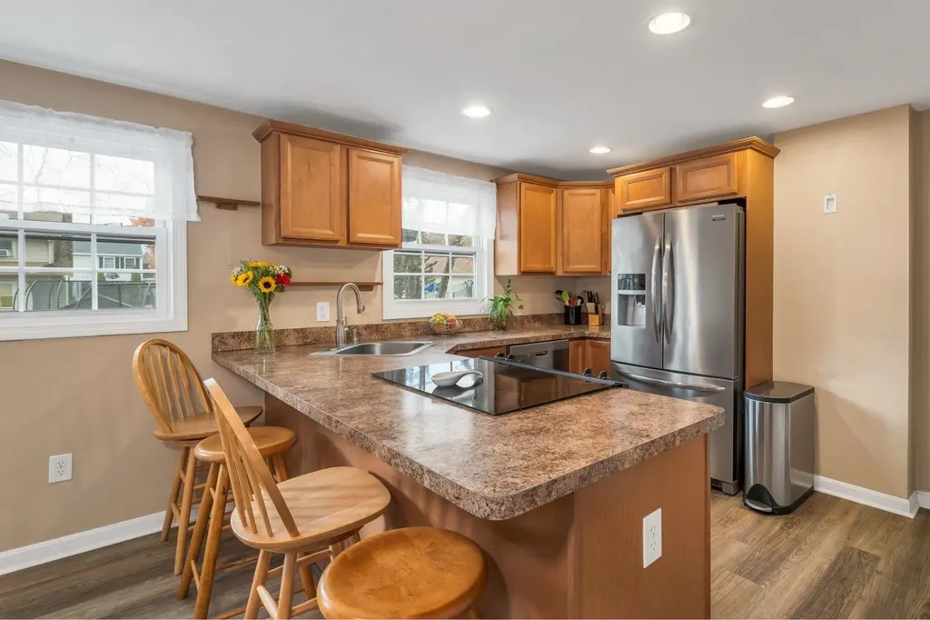 7 Bitirnas Street Nashua NH 03064