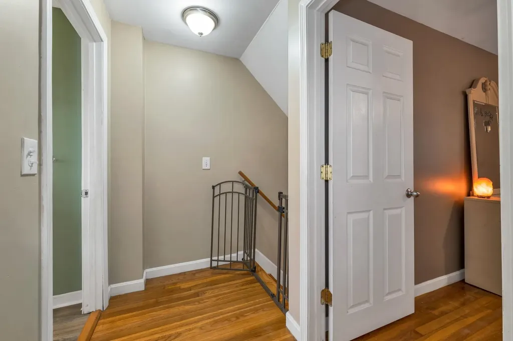 7 Bitirnas Street Nashua NH 03064