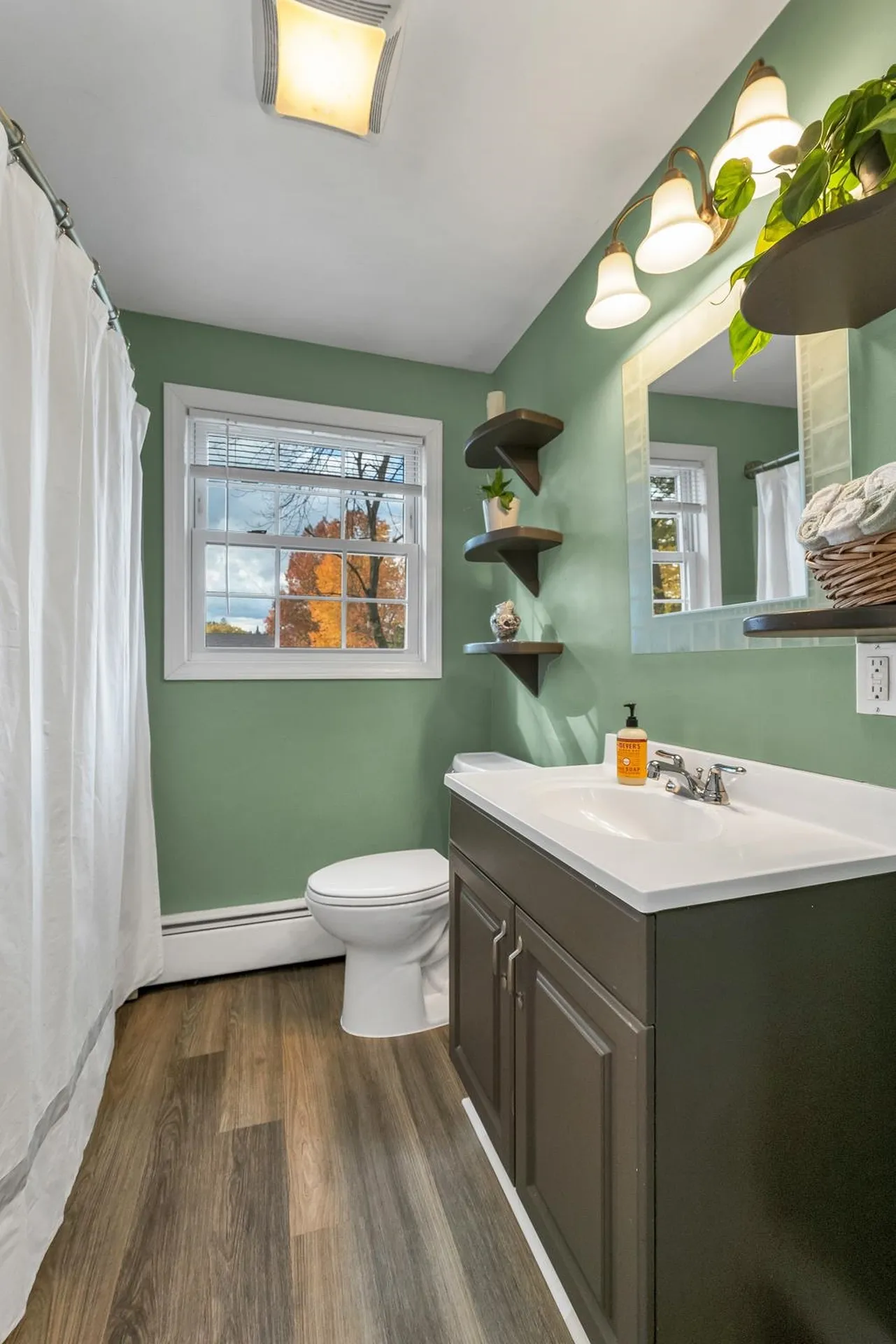 7 Bitirnas Street Nashua NH 03064