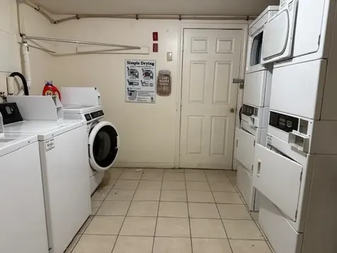 1 Charleston Street Londonderry NH 03053