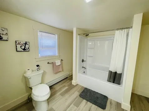 17 Arch Street Laconia NH 03246