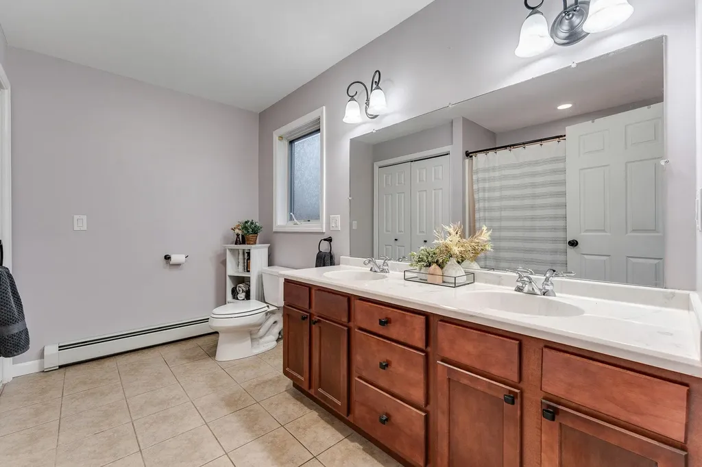 571 Middle Road Milton VT 05468