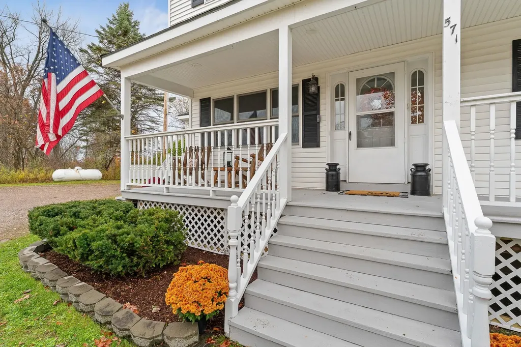 571 Middle Road Milton VT 05468