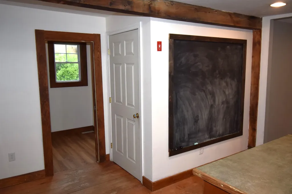 12 River Road Brentwood NH 03833