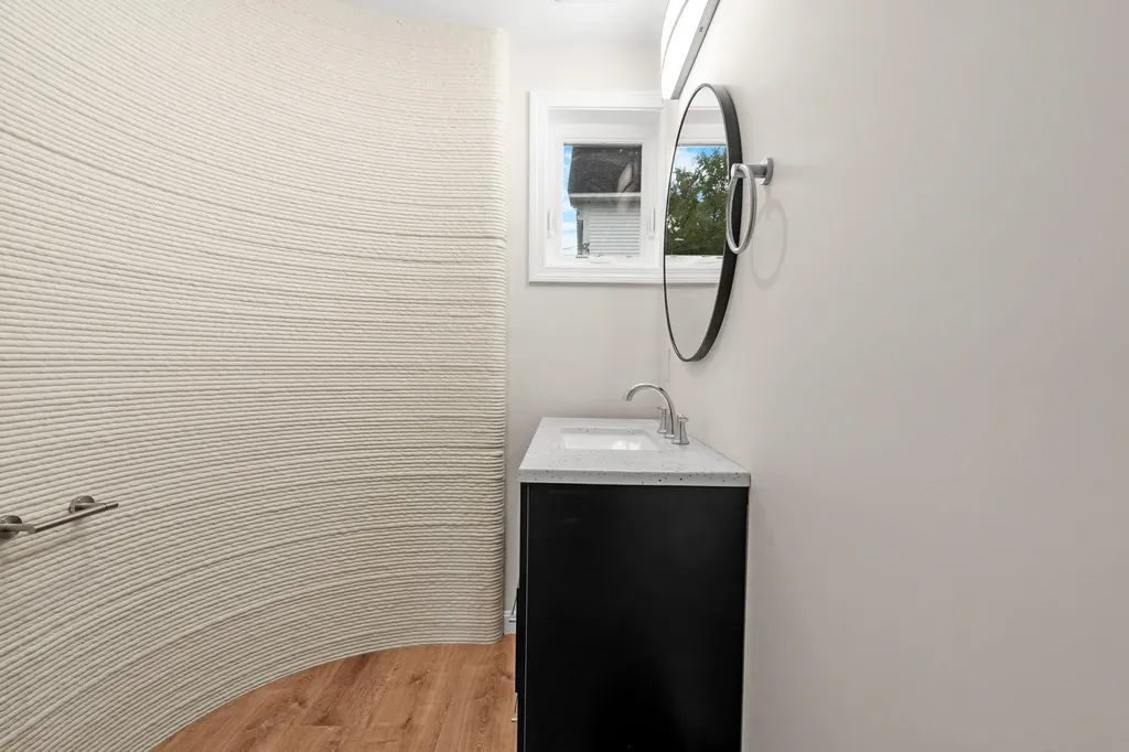 32 Jane Street Manchester NH 03104