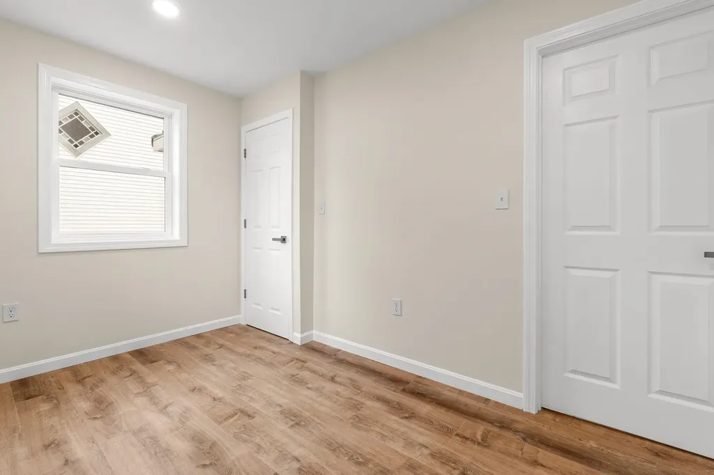 32 Jane Street Manchester NH 03104