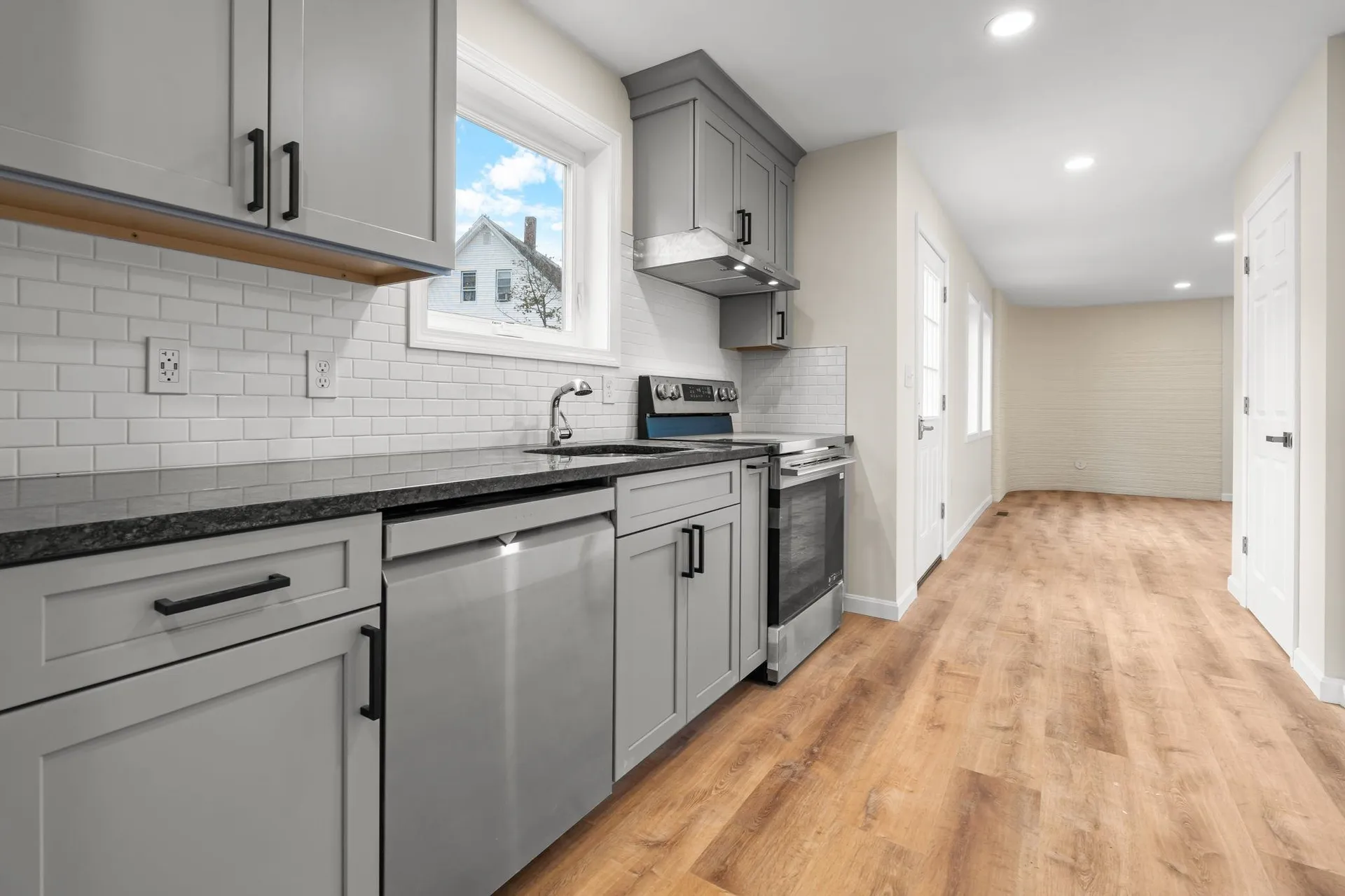 32 Jane Street Manchester NH 03104