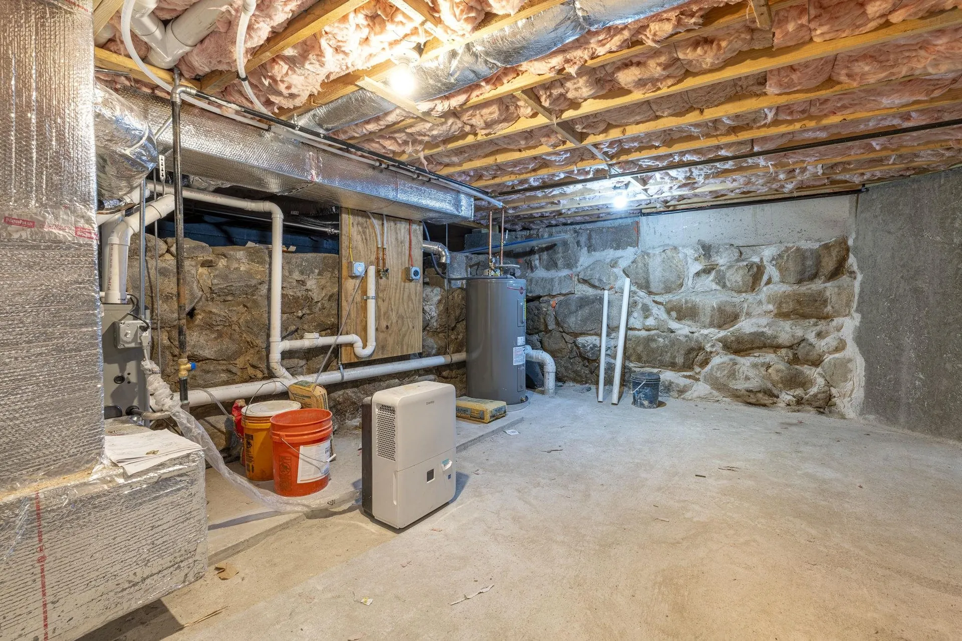 32 Jane Street Manchester NH 03104