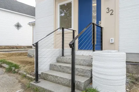 32 Jane Street Manchester NH 03104