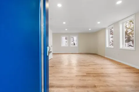 32 Jane Street Manchester NH 03104