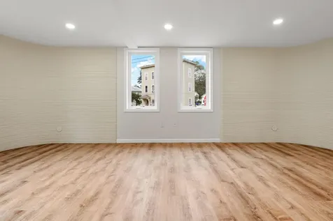 32 Jane Street Manchester NH 03104