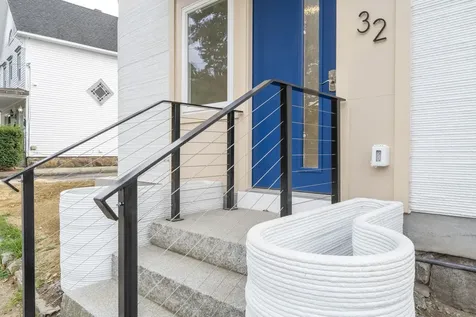 32 Jane Street Manchester NH 03104