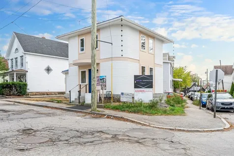 32 Jane Street Manchester NH 03104