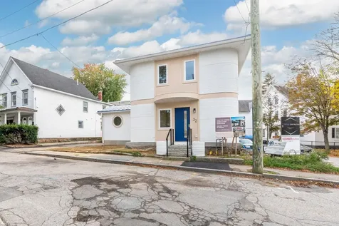 32 Jane Street Manchester NH 03104