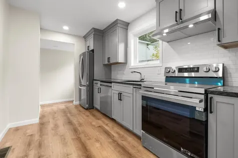 32 Jane Street Manchester NH 03104