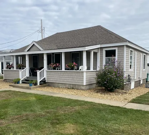 23 Fuller Acres Hampton NH 03842