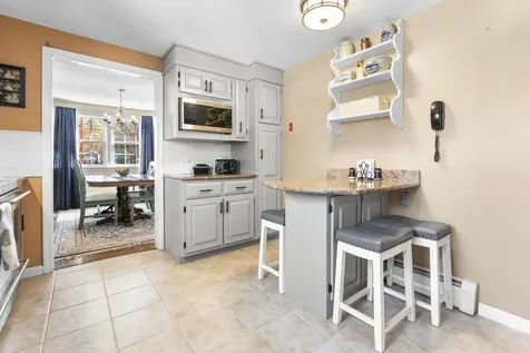 56 Whittier Street Newton NH 03858