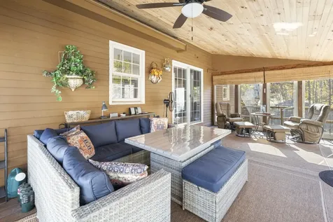 56 Whittier Street Newton NH 03858