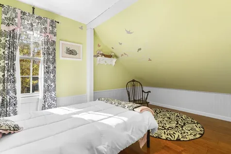 56 Whittier Street Newton NH 03858