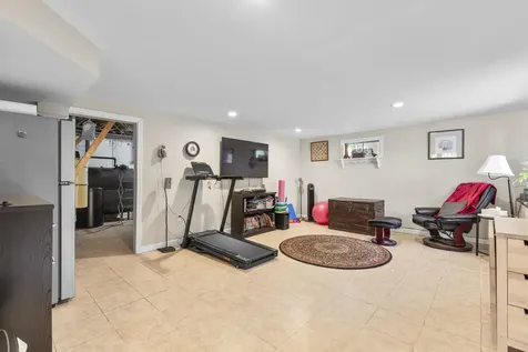 56 Whittier Street Newton NH 03858