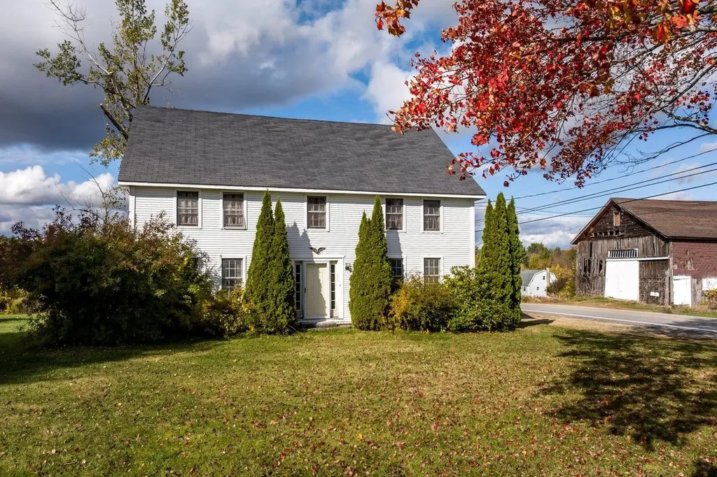 1310 & 1311 Upper City Road Pittsfield NH 03263