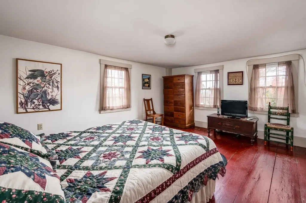 1310 & 1311 Upper City Road Pittsfield NH 03263