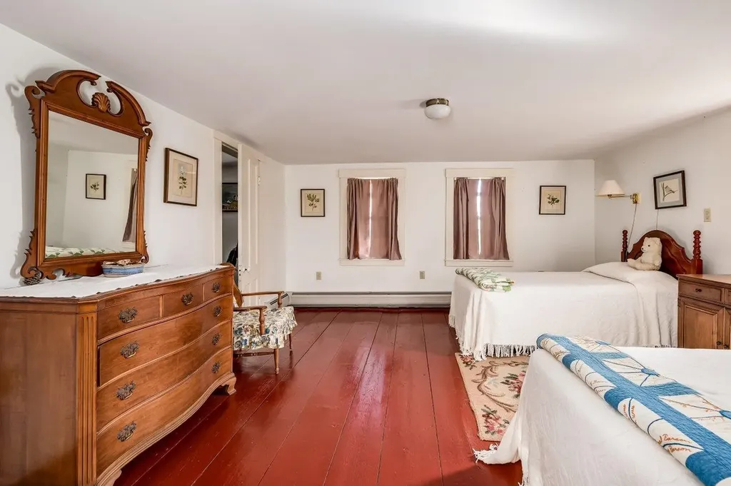 1310 & 1311 Upper City Road Pittsfield NH 03263