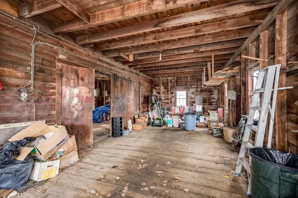 1310 & 1311 Upper City Road Pittsfield NH 03263