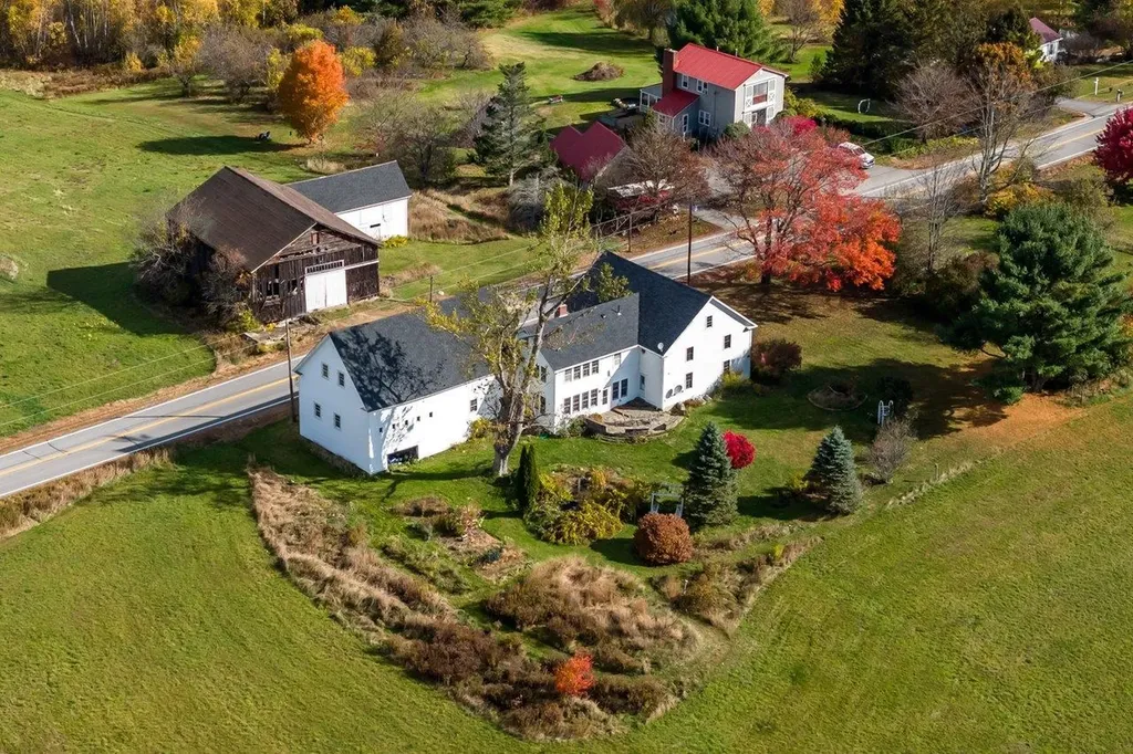 1310 & 1311 Upper City Road Pittsfield NH 03263