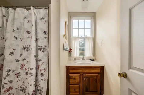 1310 & 1311 Upper City Road Pittsfield NH 03263