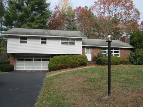 3 Sycamore Avenue Salem NH 03079