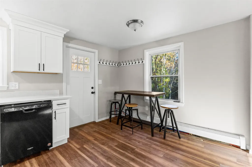 447 Nh Route 104 Meredith NH 03253